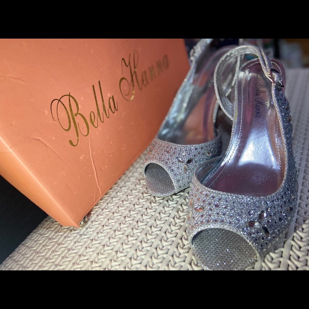 CUTE SILVER HEELS.